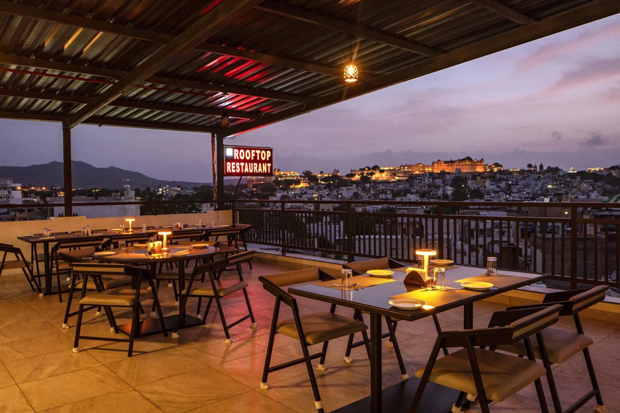 The Mangal View Residency - A Luxury Boutique Business Hotel Udaipur Exteriör bild